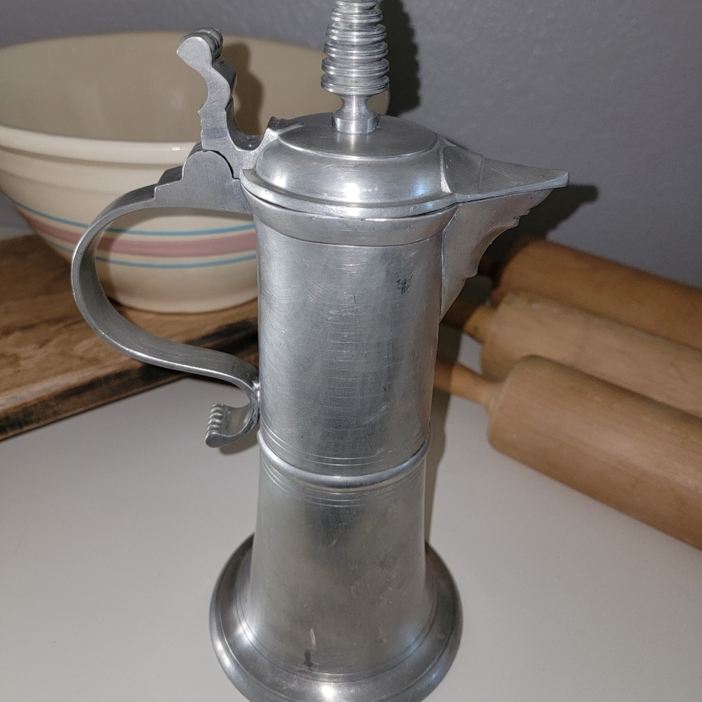 18th Century Pewter Tankard